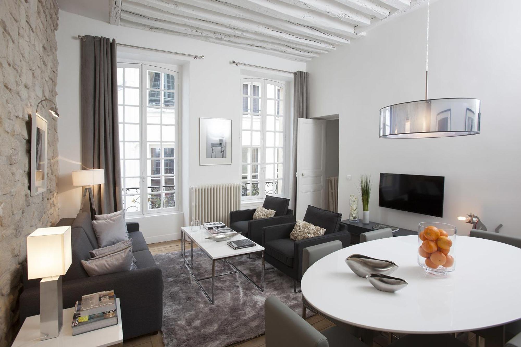 Livinparis - Luxury 2 Bedrooms Le Marais I Room photo