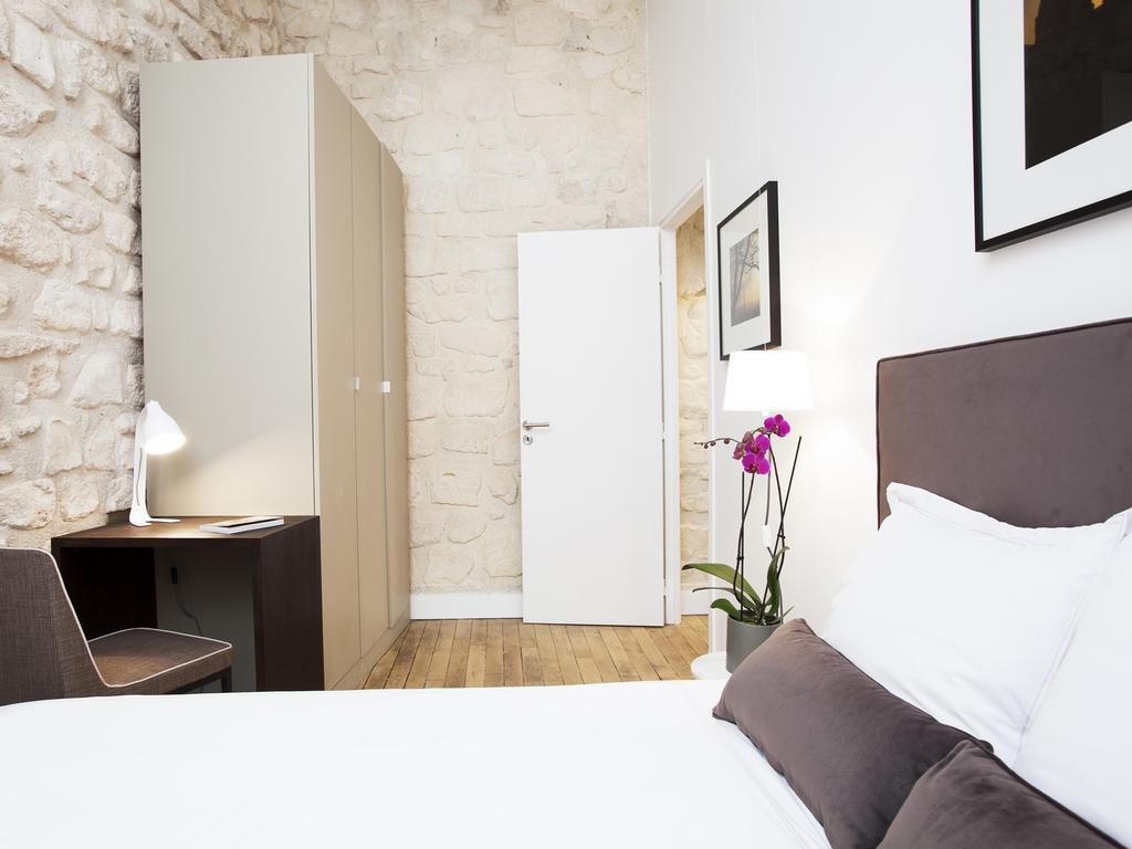 Livinparis - Luxury 2 Bedrooms Le Marais I Room photo